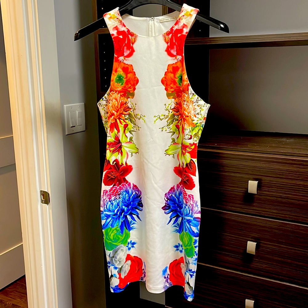<<Floral.Bodycon>>